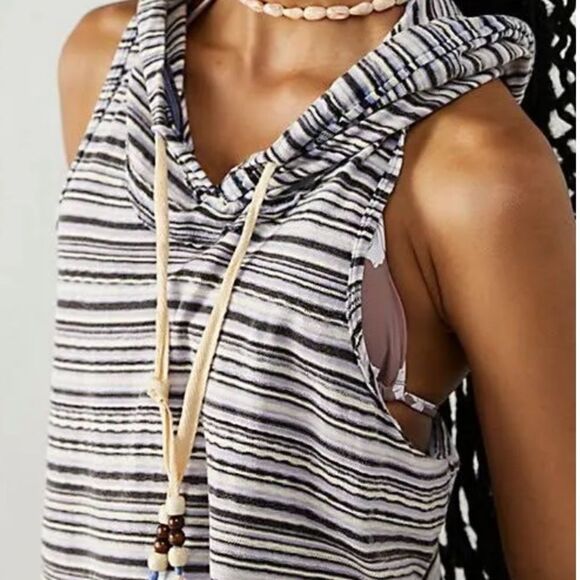 FREE PEOPLE WOMEN’S HOODIE TANK ON FIRE 🔥 SIZE SMALL ALL ABOARD BLUE NWOT - Picture 1 of 4